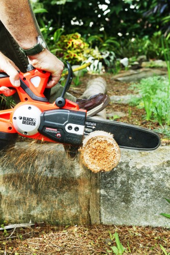 Chainsaws